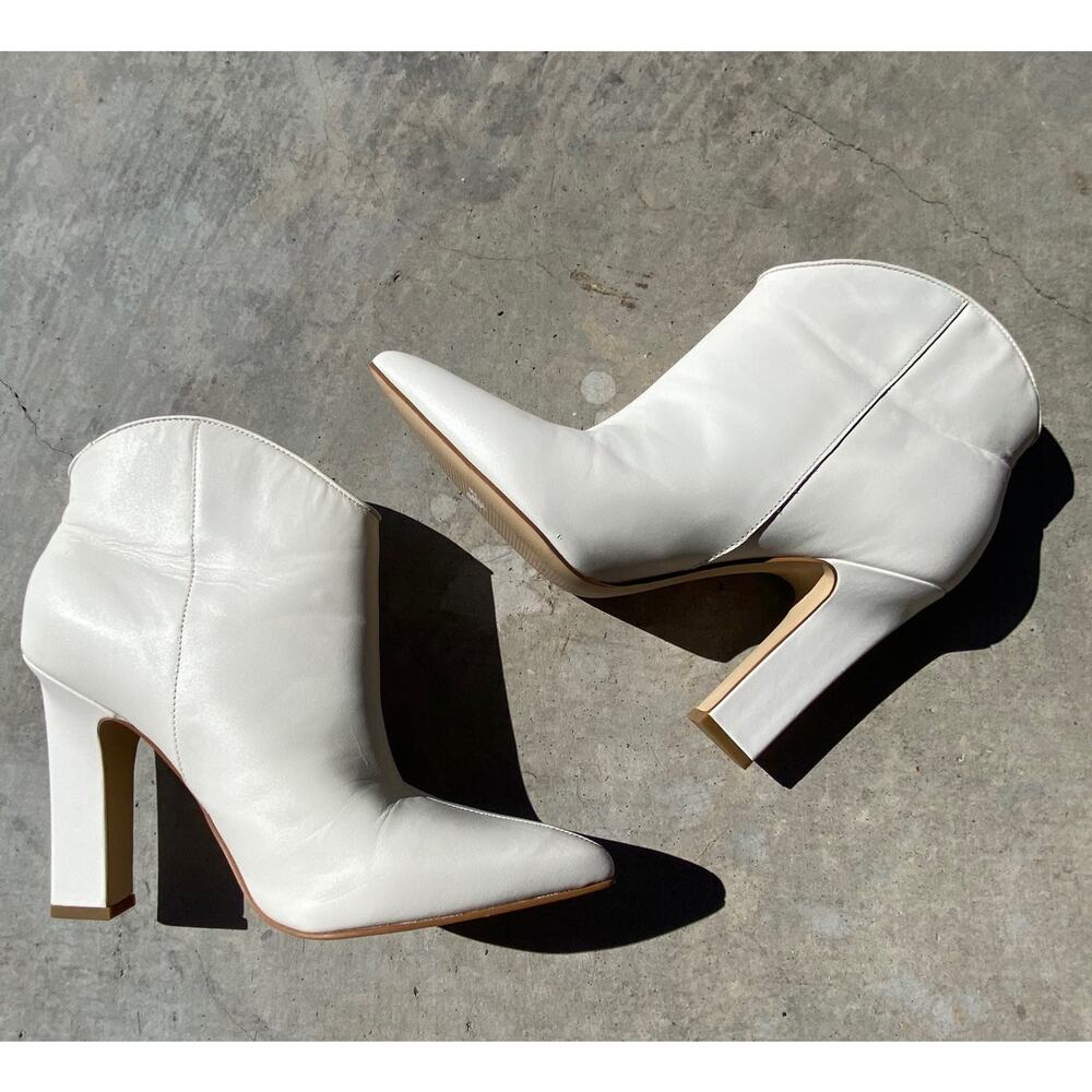 Marc Fisher LTD White Leather Pointed Toe Ankle Booties